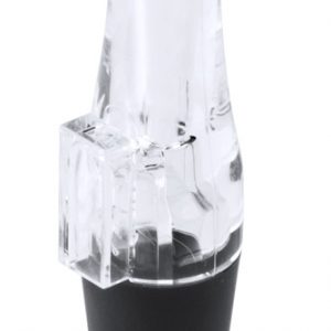 Crianz wine pourer