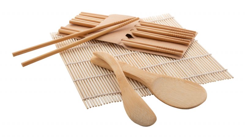 Uramaki sushi making set