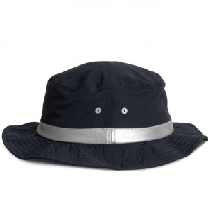 HAT WITH WIDE HEMS